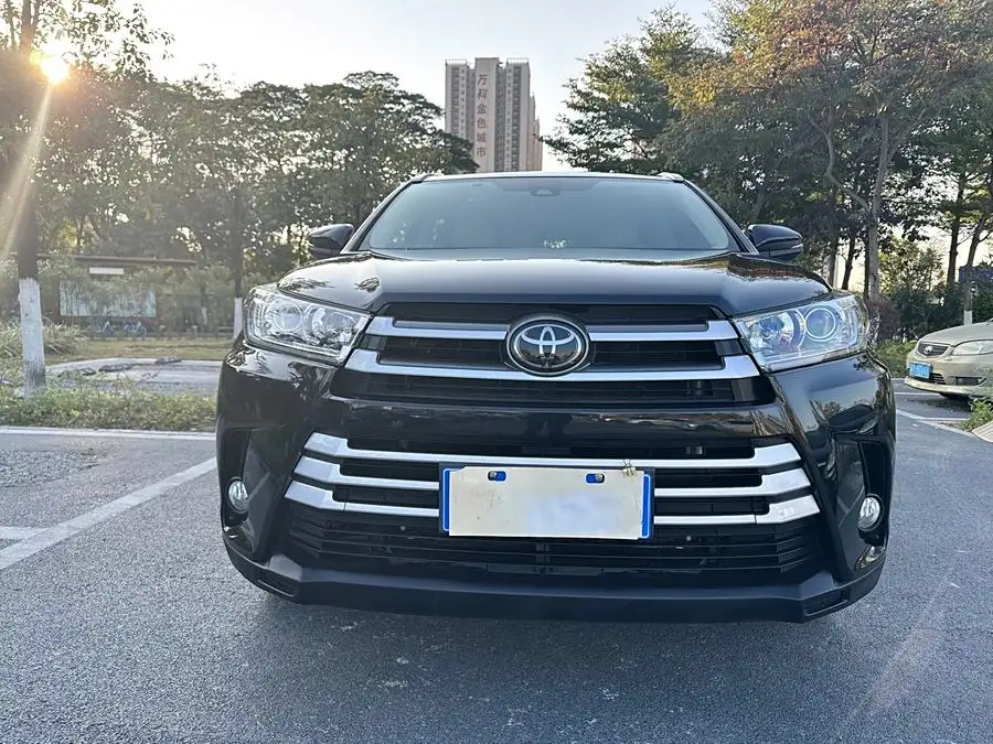 هاي لاندر 2021 2.0T دفع ثنائي فئة متميزة 7 مقاعد