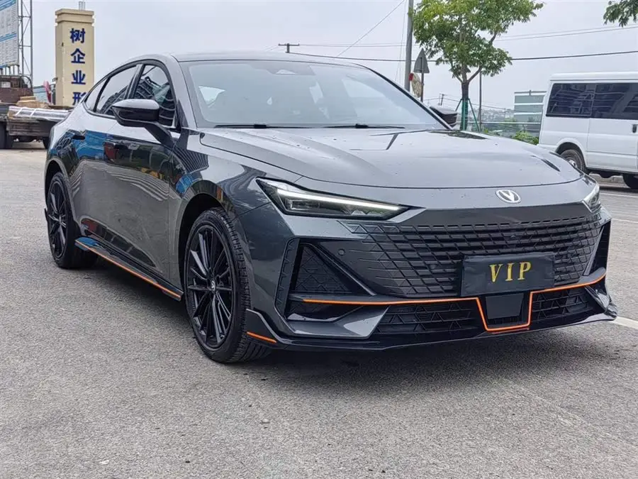 Changan UNI-V 2023 1.5T Sport Edition