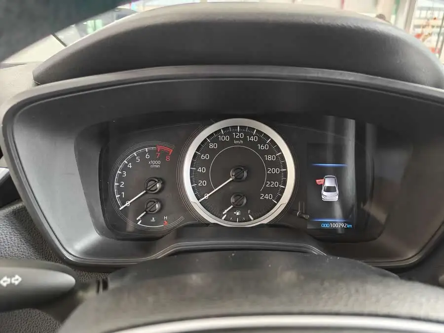 أسد آسيا 2021 2.0 لتر فئة فاخرة