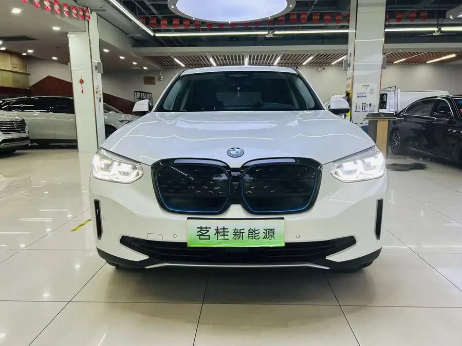 بي إم دبليو iX3 طراز 2021 النسخة الرائدة