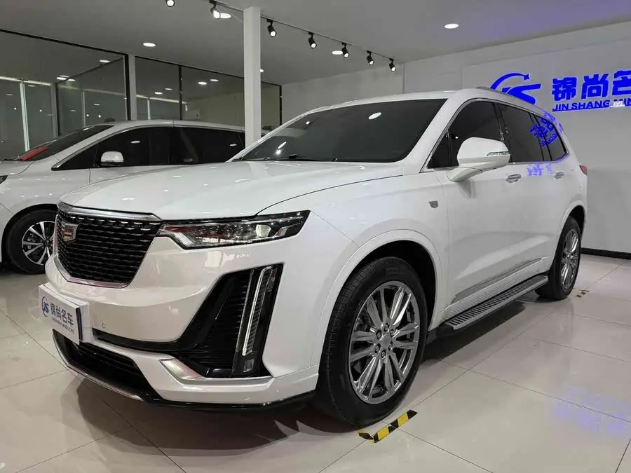 كاديلاك XT6 2022 2.0T ستة مقاعد دفع رباعي فاخرة