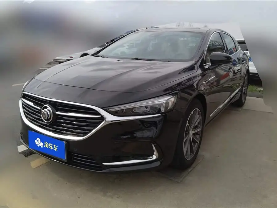 بيوك لاكروس 2020 652T بريميوم