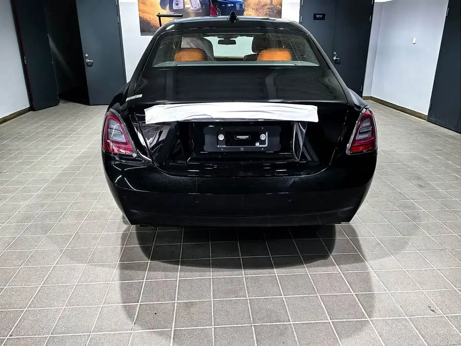 غوست 2024 6.7T نسخة قاعدة العجلات القياسية