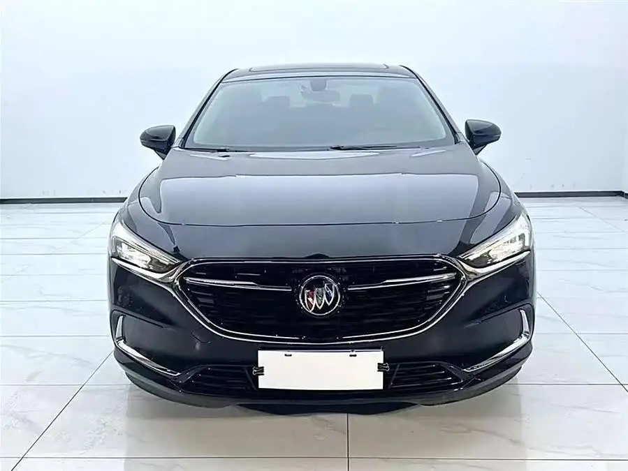 بيوك لاكروس 2022 652T فاخرة