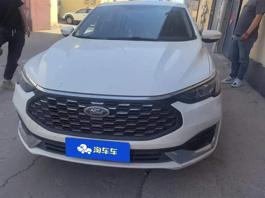 Ford Focus 2021 1.5L Automatic Diamond Edition