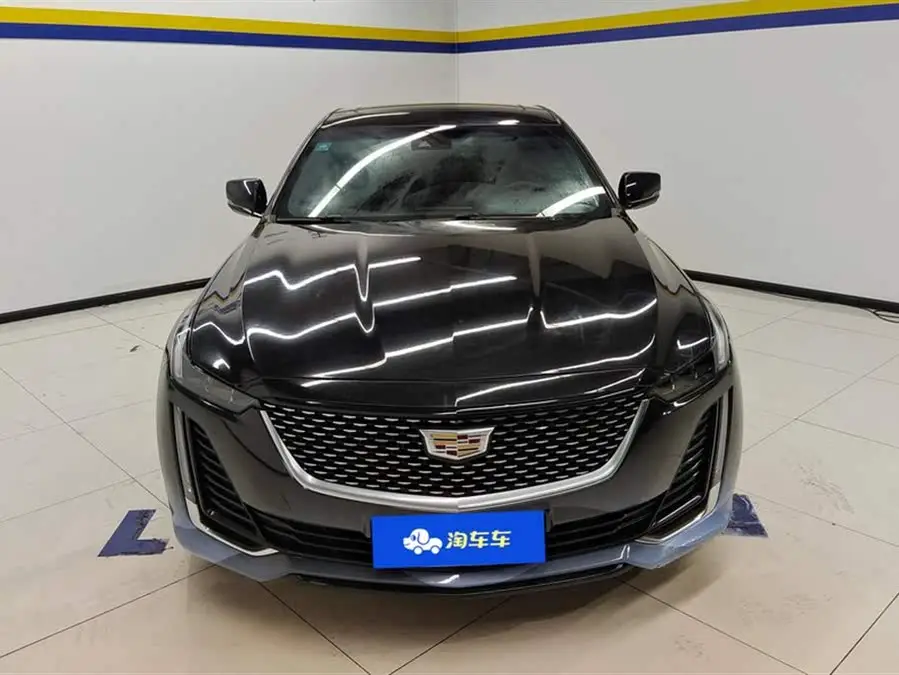 كاديلاك CT5 2022 28T الفاخرة