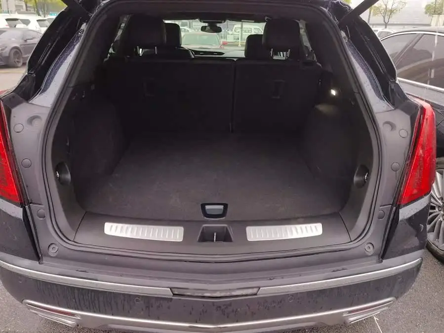 كاديلاك XT5 2021 28T فاخرة