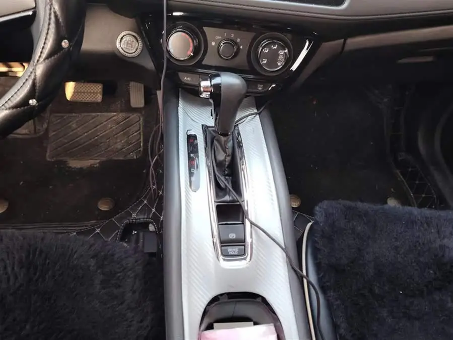 2020 هوندا HR-V 1.5L CVT الفئة الفاخرة