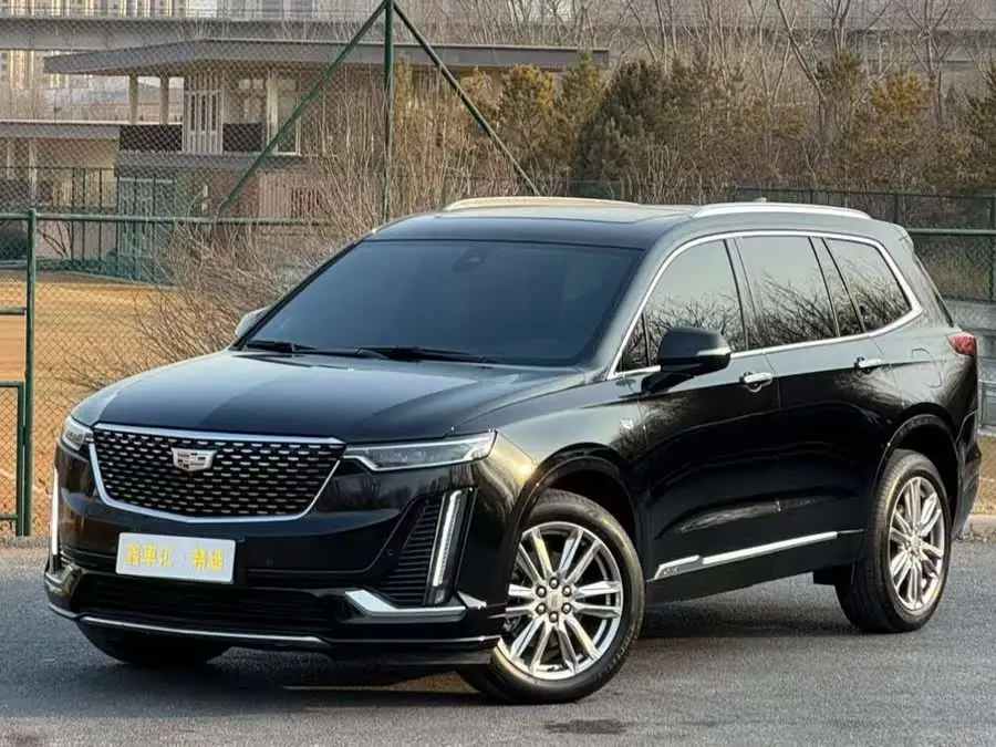 كاديلاك XT6 2022 2.0T ستة مقاعد دفع رباعي فاخر