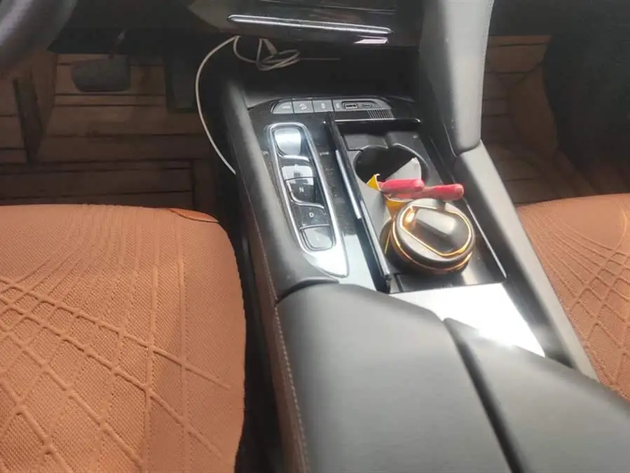 إنفينيتي 2020 28T دفع رباعي فاخرة