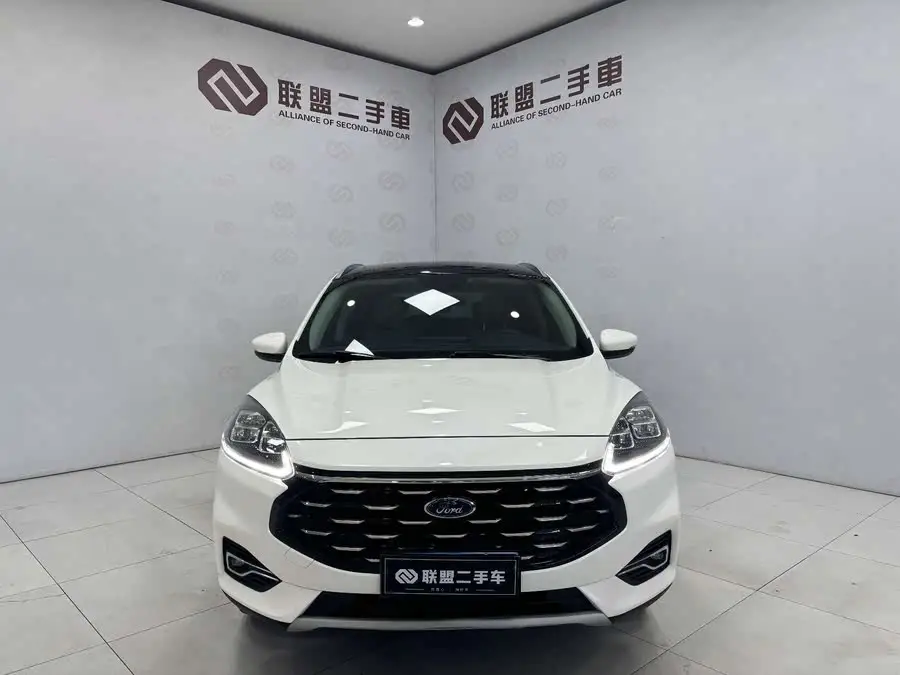 فورد إيسكيب 2020 إيكوبوست 245 دفع رباعي بريميوم