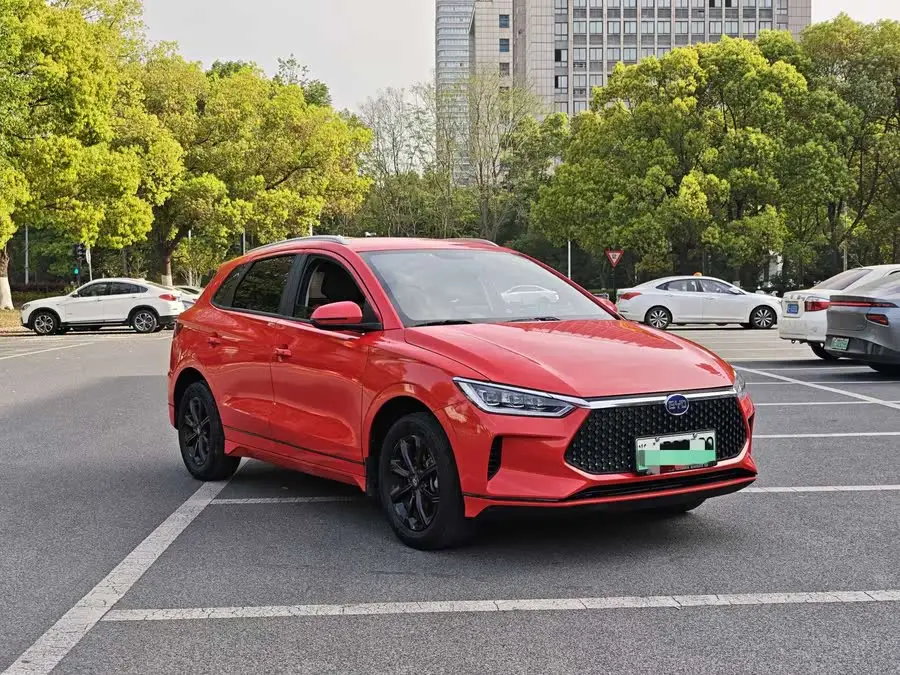 بي واي دي e2 2021 طراز مميز