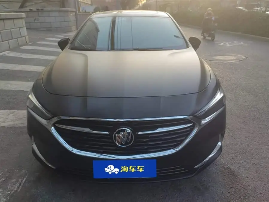 بيك لاقروس 2022 652T فاخرة