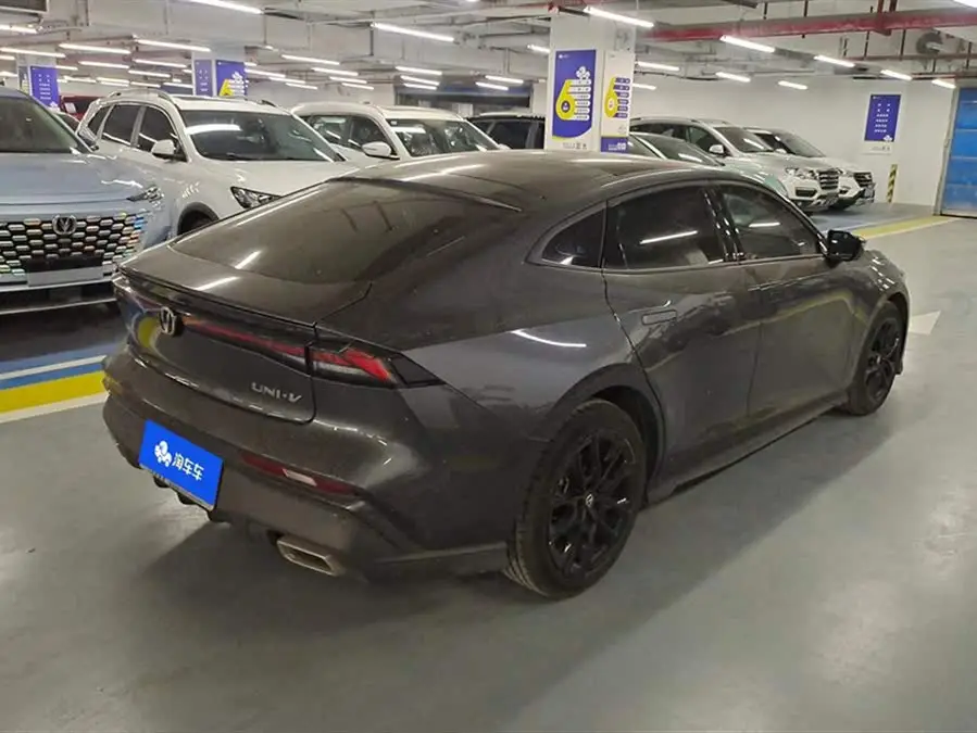 Changan UNI-V 2024 1.5T Premium