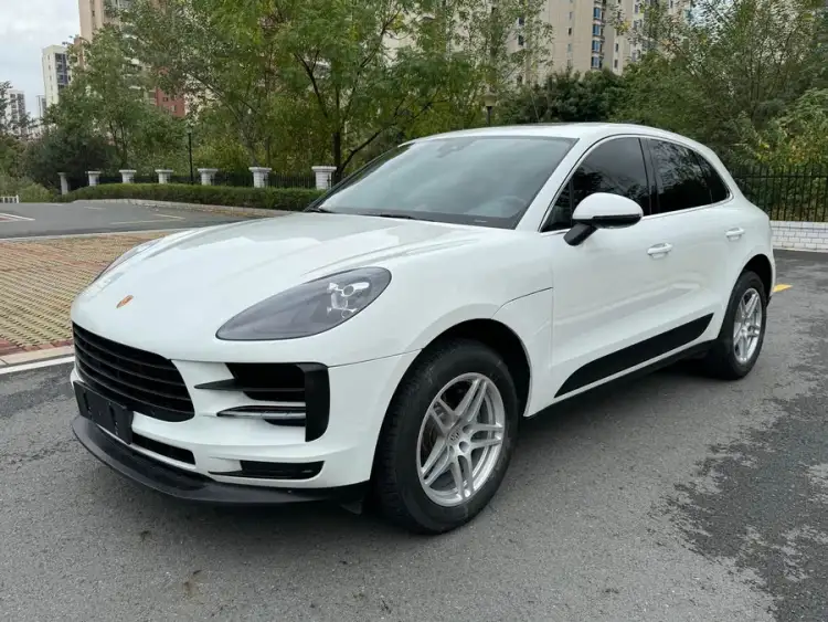 2021 Macan 2.0T