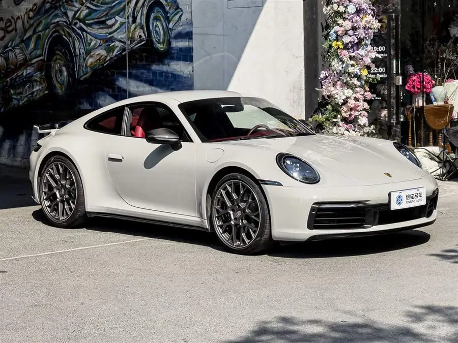 بورش 911 2023 كاريرا 3.0T