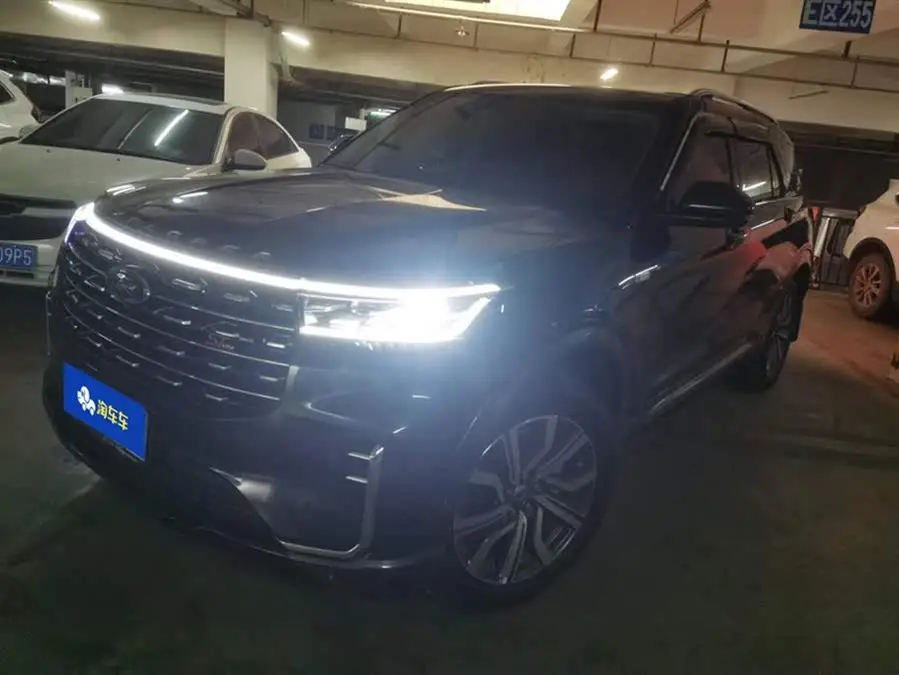 مستكشف 2023 إيكو بوست 285 إصدار تيتانيوم 4WD 7 مقاعد