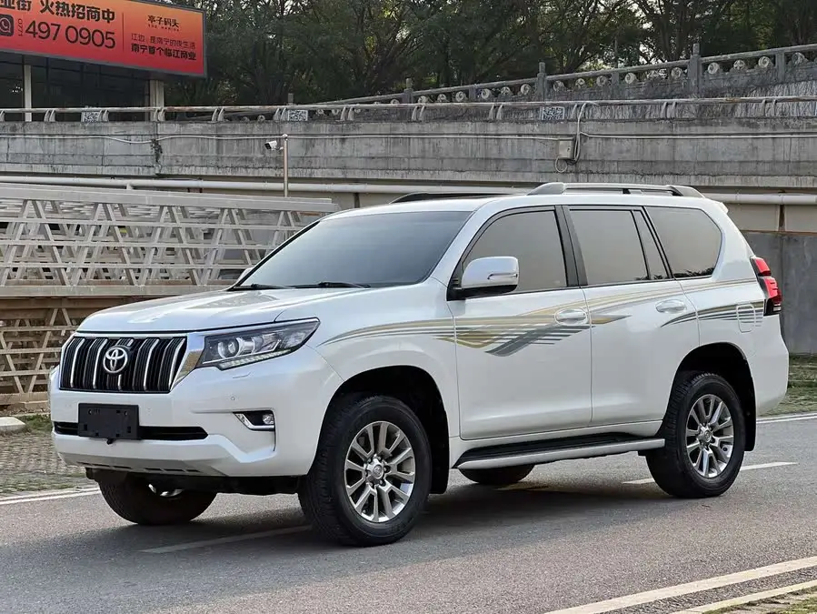 برادو 2018 3.5L أوتوماتيكي TX-L مع إطار احتياطي مثبت خلفيًا