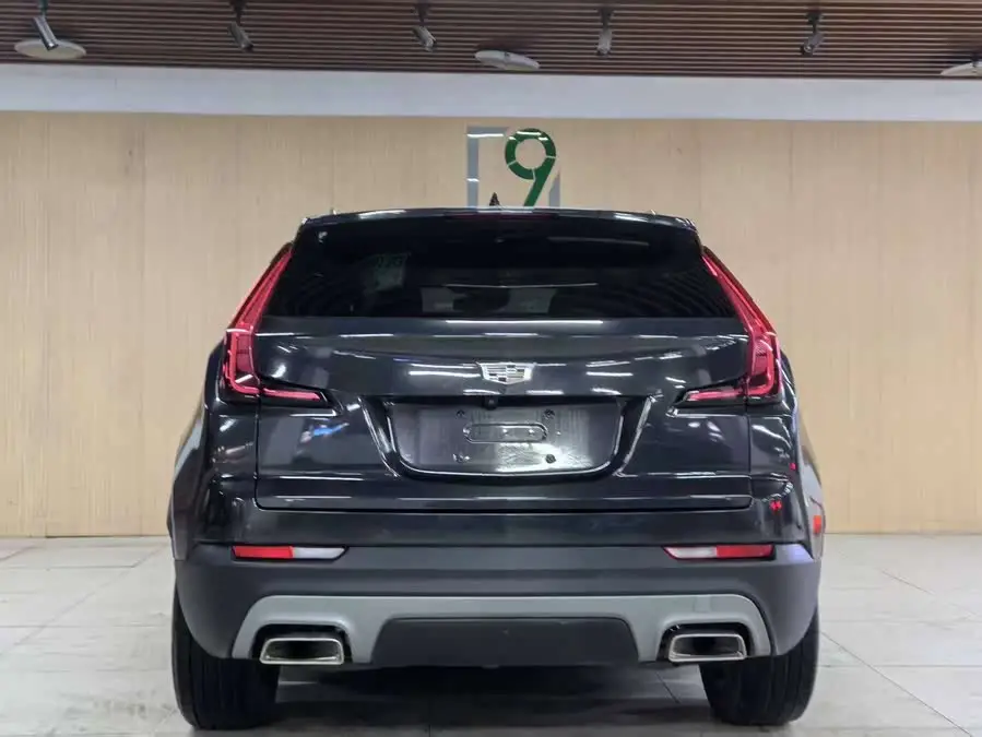 Cadillac XT4 2022 28T Two-Wheel Drive Luxury