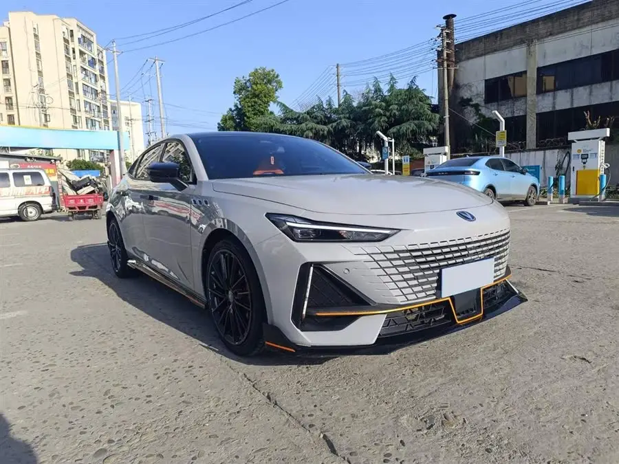 Changan UNI-V 2023 1.5T Sport Edition