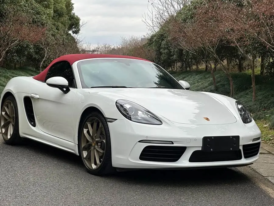 Porsche 718 2022 Model Boxster 2.0T