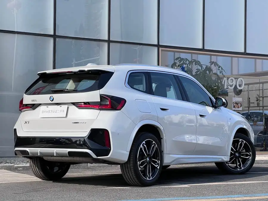 بي إم دبليو X1 2023 sDrive25Li حزمة رياضية M