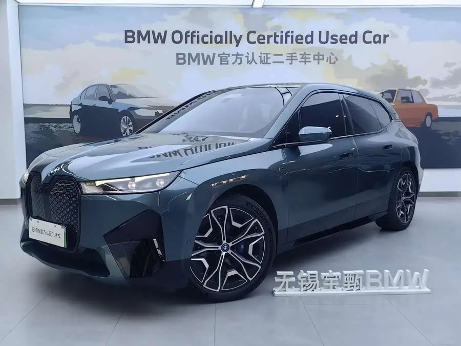 بي إم دبليو iX 2022 M60