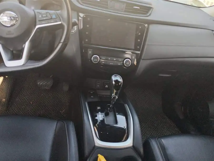 نيسان إكس تريل 2020 2.5L XL ITS CVT 4WD نسخة الملاحة الفاخرة