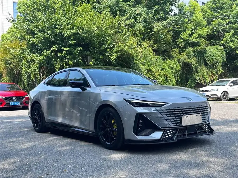 Changan UNI-V 2022 1.5T Premium