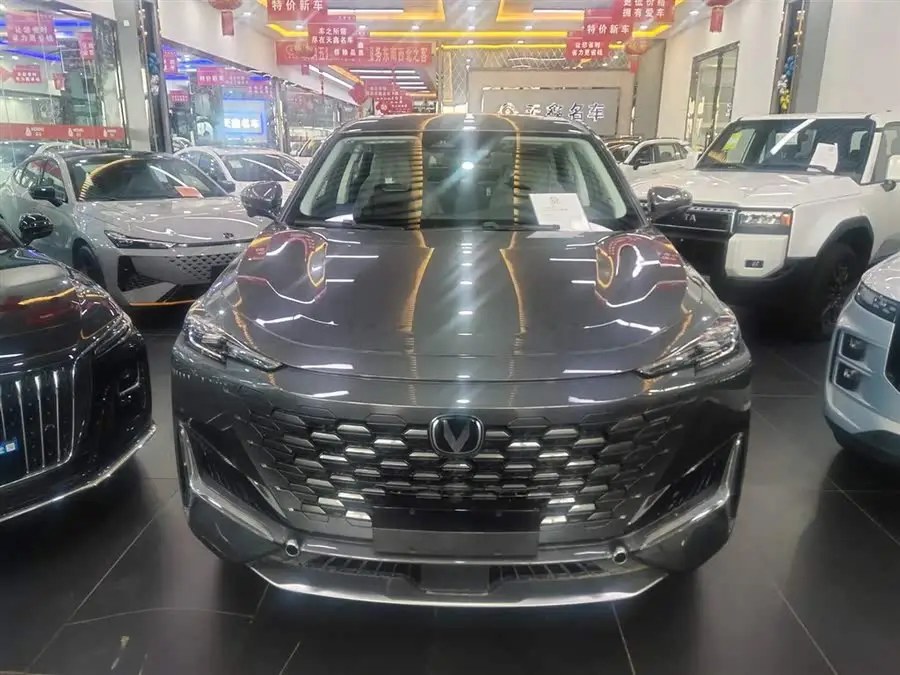 Changan UNI-K 2024 2.0T Two-Wheel Drive Enjoyment Version