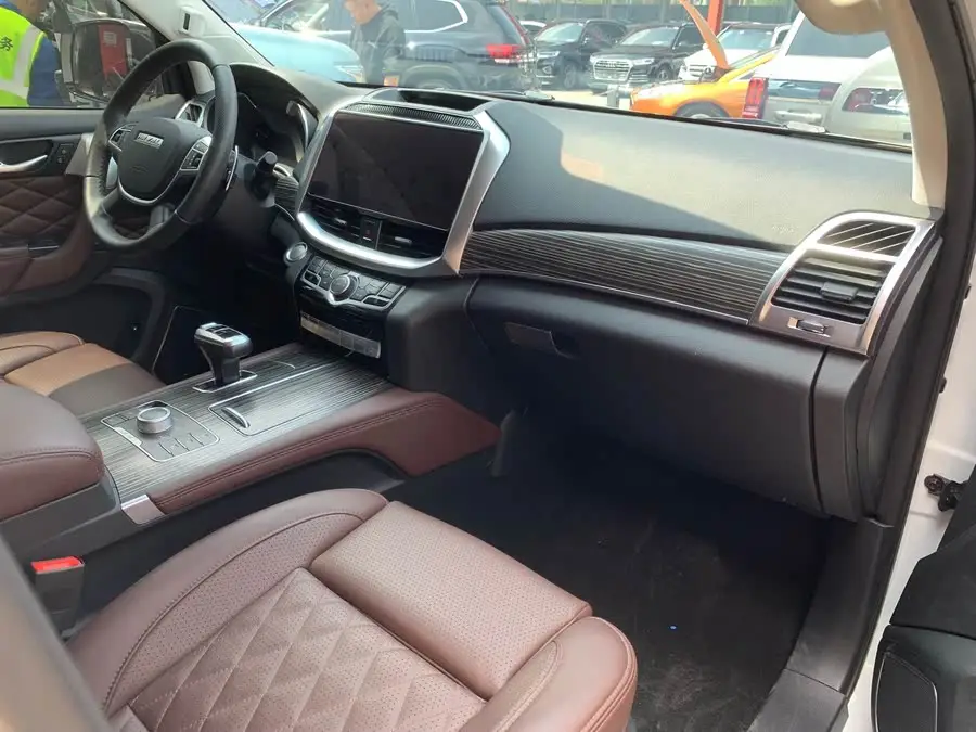 هفال H9 2022 2.0T بنزين دفع رباعي فئة مميزة 5 مقاعد