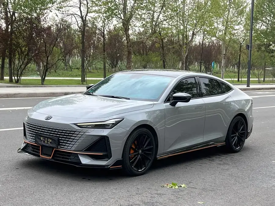 Changan UNI-V 2022 1.5T Sport Edition