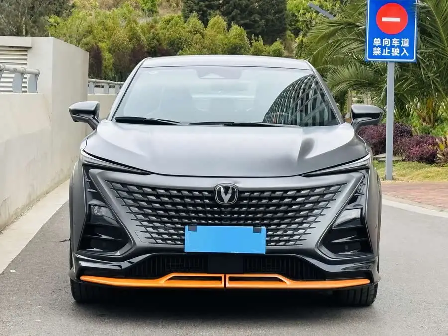 شانجان UNI-T 2023 الجيل الثاني 1.5T نسخة رياضية رائدة