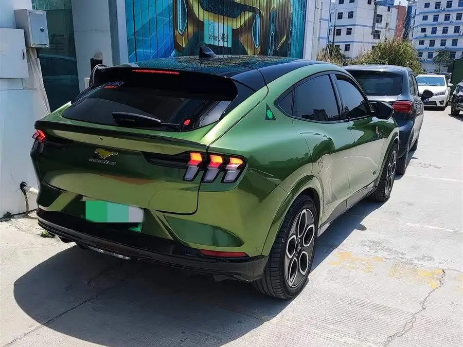 فورد موستانج ماخ-إي 2021 نسخة الرفاهية ذات الدفع الخلفي الطويل المدى