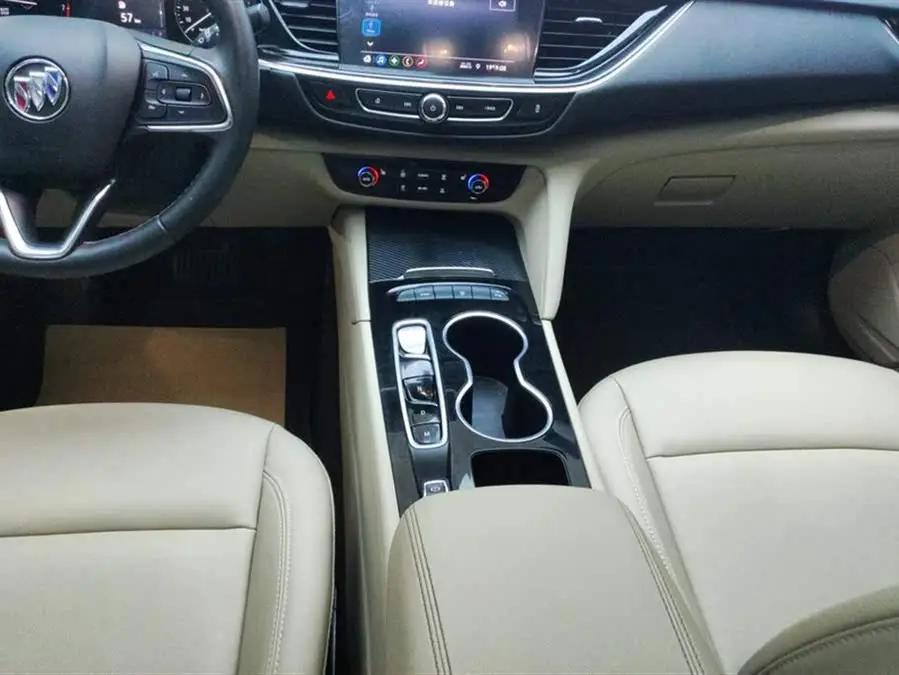 ريجال 2020 552T النخبة