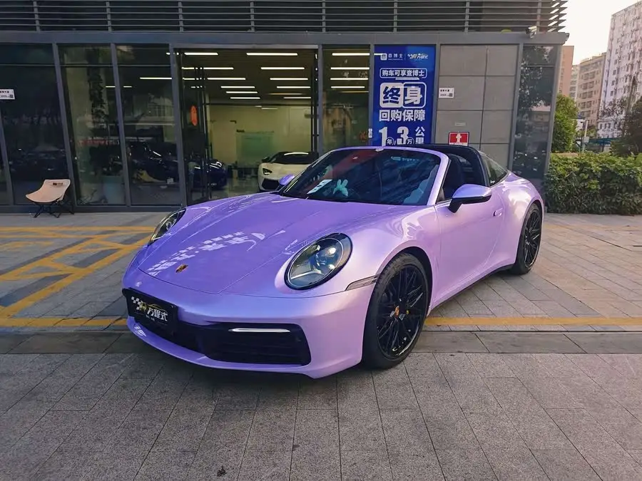 بورش 911 طراز 2023 تارغا 4 3.0T