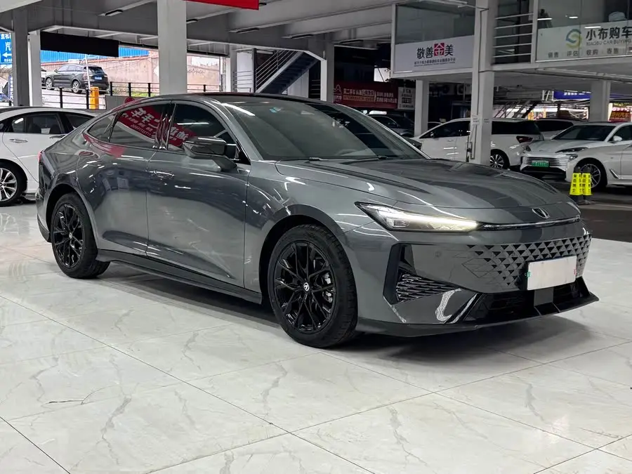 Changan UNI-V 2024 1.5T Premium