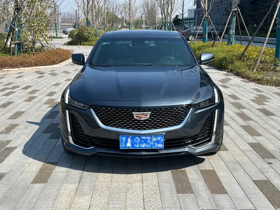 كاديلاك CT5 2021 28T فاخرة