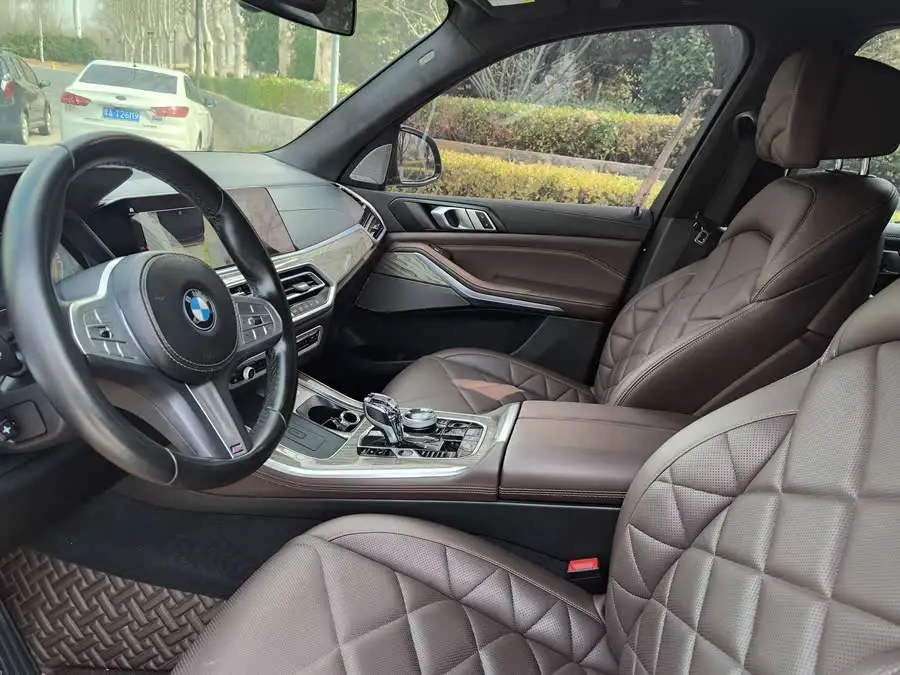 بي إم دبليو X5 2022 xDrive 40Li مجموعة M الرياضية