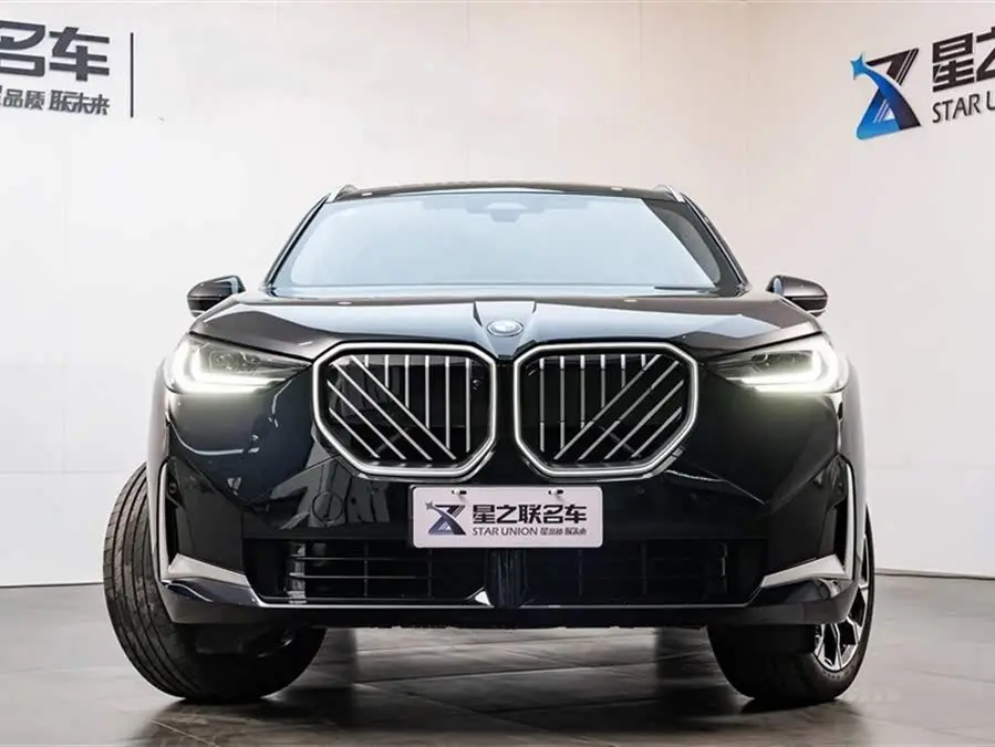 بي إم دبليو X3 2025 xDrive30L الطراز الرائد مجموعة M الرياضية