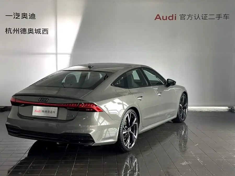 Audi A7 2023 55 TFSI quattro Premium