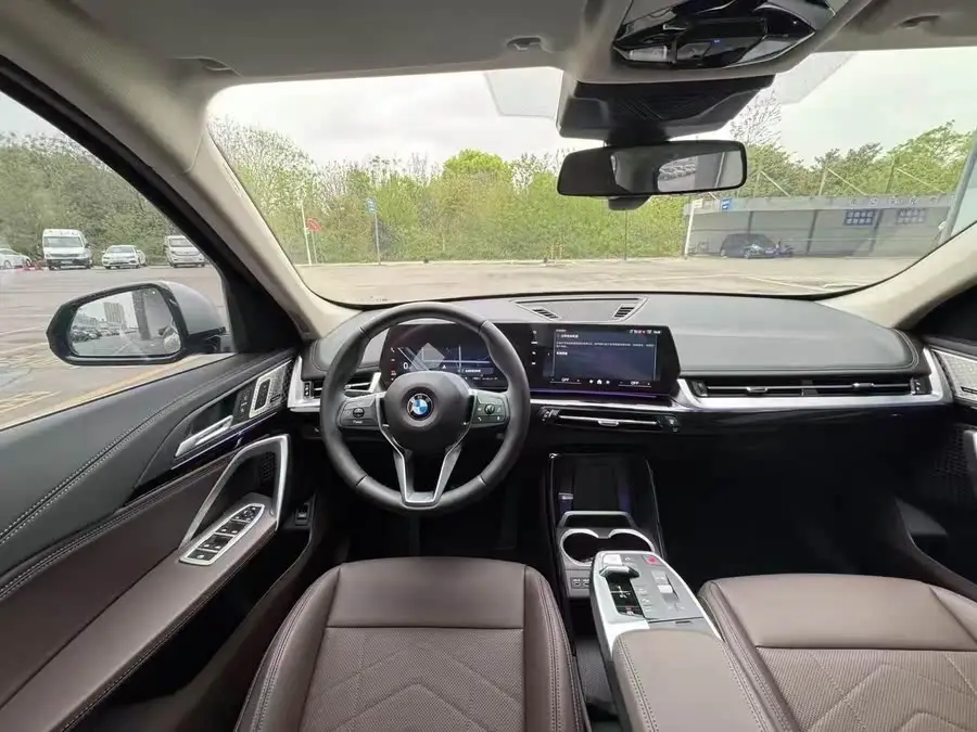 BMW X1 2023 xDrive25Li X Design Package