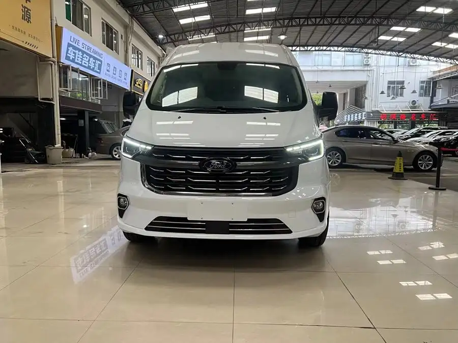 Foton 2023 2.0T Diesel Automatic Multi-Functional Commercial Vehicle Mid-axis Medium-roof 5/6 Seats