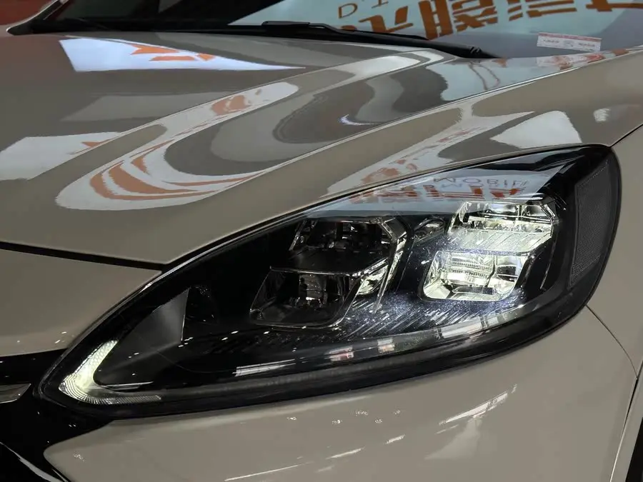 2020 Ford Escape EcoBoost 245 AWD Premium