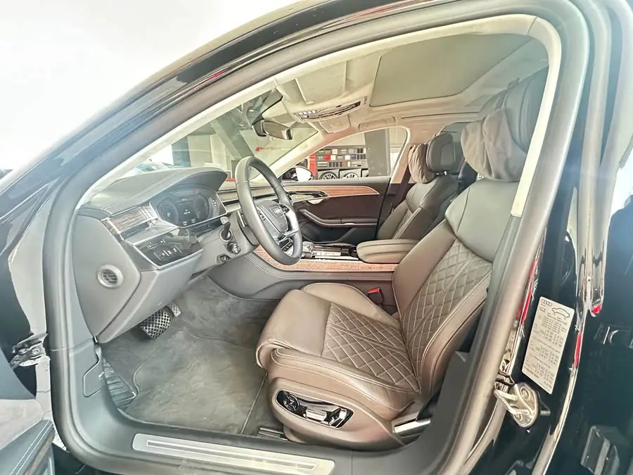 Audi A8 2024 A8L 55 TFSI quattro Flagship