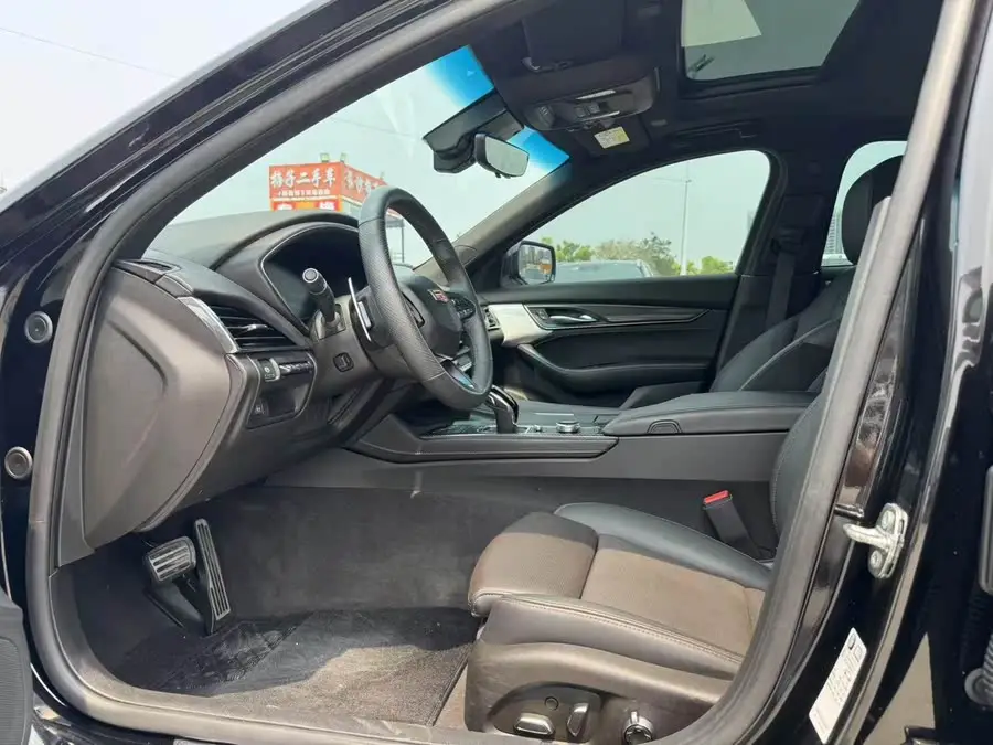 Cadillac CT5 2023 28T Platinum