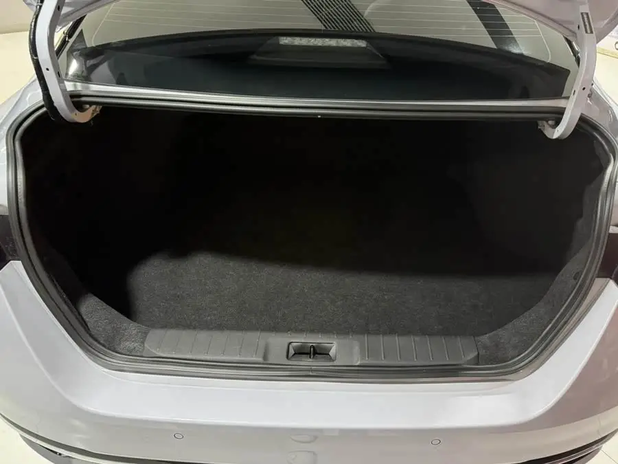 2023 إكسوان يي ألترا هايبرد كهربائي ألترا