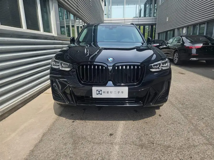 BMW X3 2023 xDrive30i Leading Model M Shadow Package