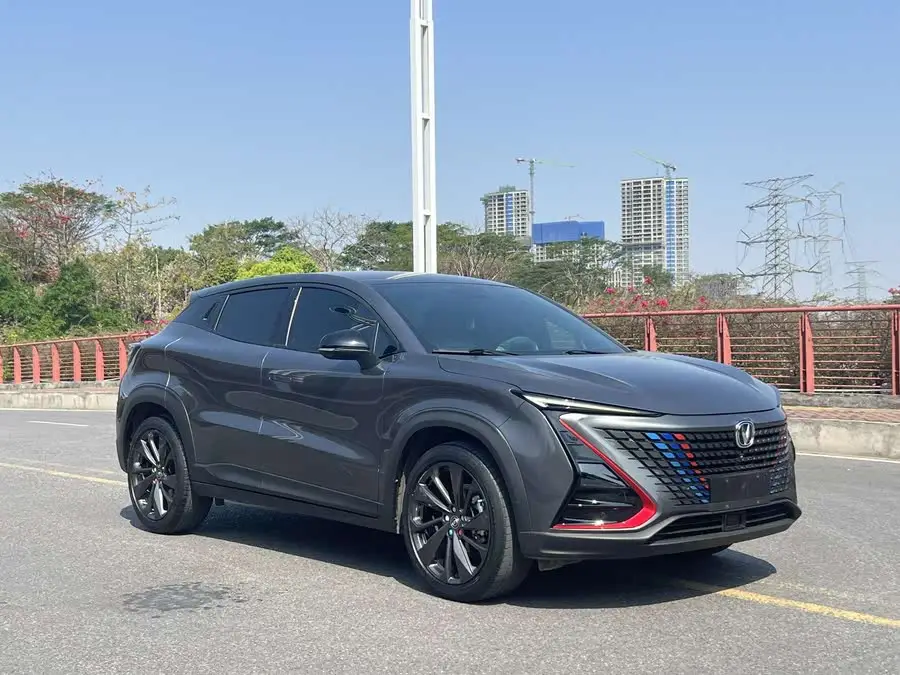 تشانجان UNI-T 2020 طراز 1.5T المتميز