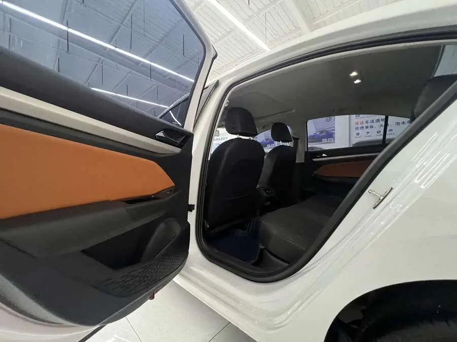 2023 Bora 200 TSI DSG Intelligent Edition